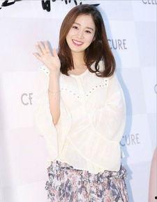 金泰熙八卦,从女神到家庭主妇，揭秘明星背后的真实生活