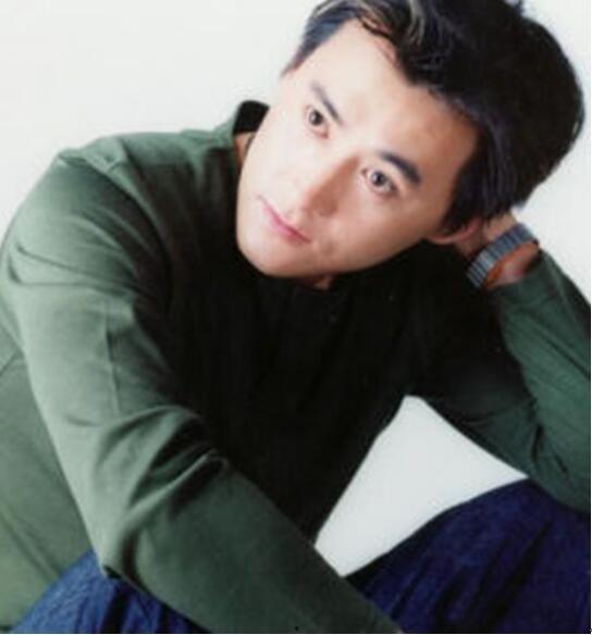 演员刘小峰为什么不红,演艺圈中的低调实力派，为何始终不红之谜